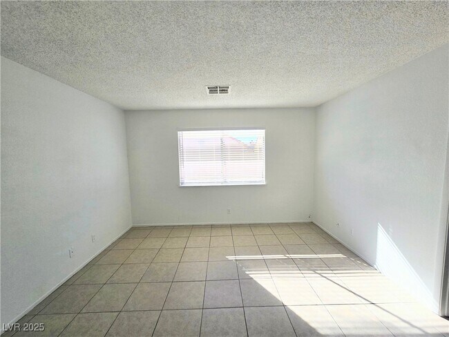 Building Photo - 5797 Cedar Ave