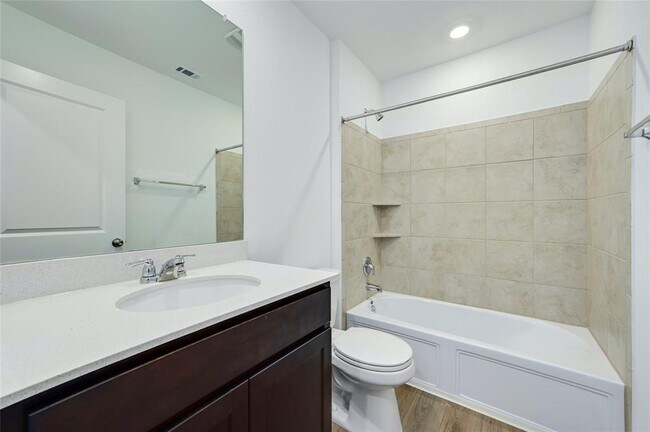 Building Photo - 1015 Ascari Ct