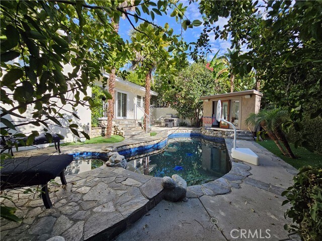 Building Photo - 4559 Don Pio Dr