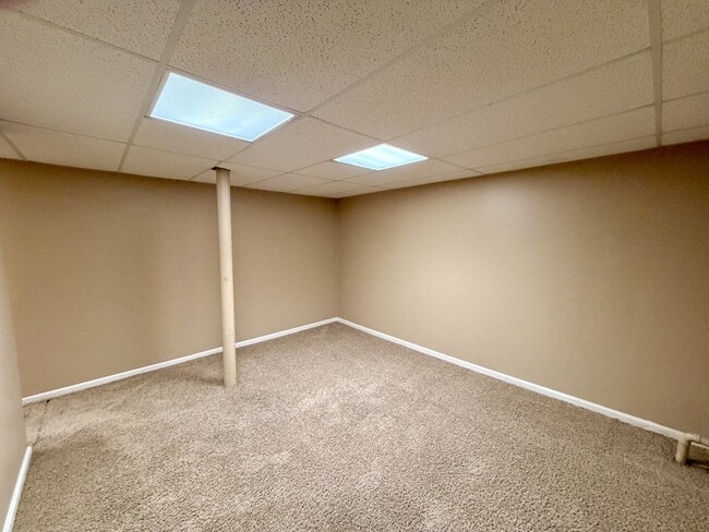 Building Photo - 4726 Delmar St
