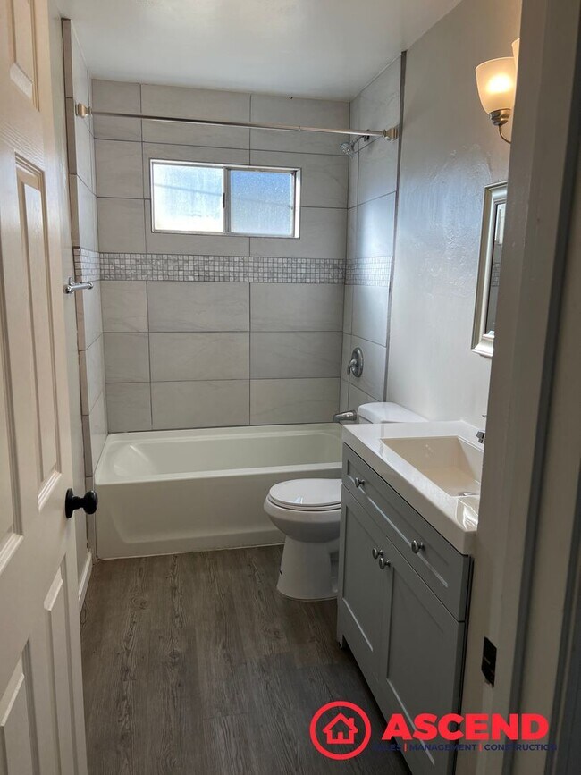 Building Photo - 625 A St