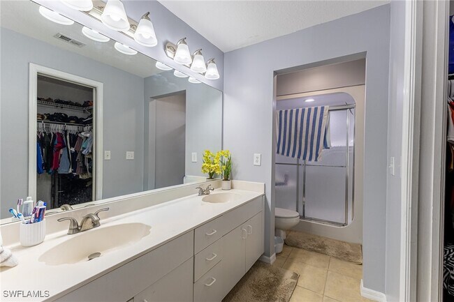 Building Photo - 420 Belina Dr