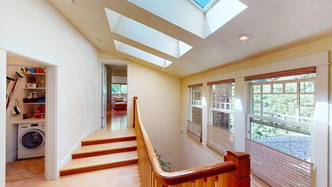 Building Photo - 76 Tamalpais-
