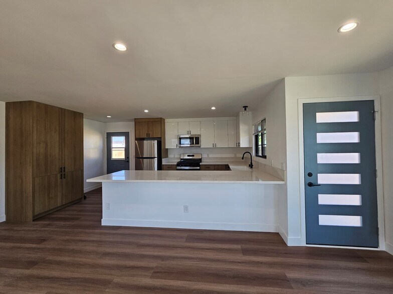 Building Photo - 1101 S Ethel Ave