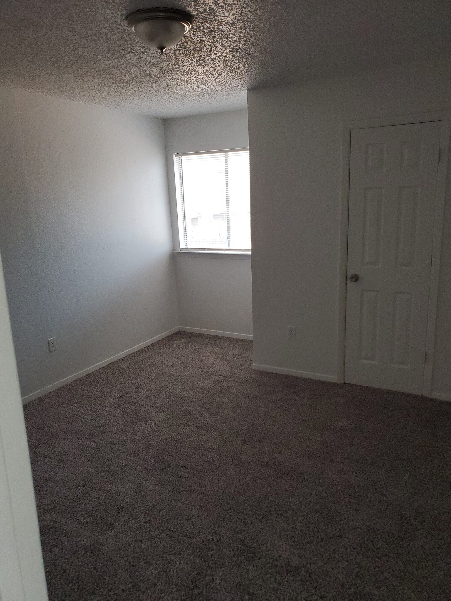 Spacious 2nd bedroom on the top floor. - 2205 Chase Ct