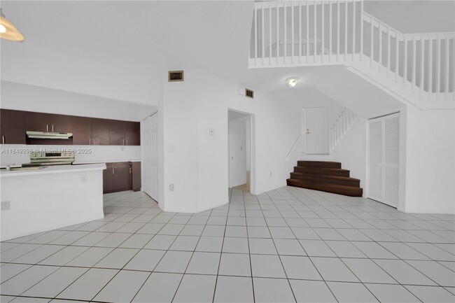 Building Photo - 14305 SW 57th Ln