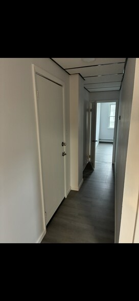 Building Photo - 3 Ross St