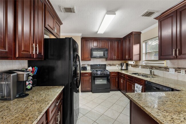 Building Photo - 2019 Whirlaway Dr