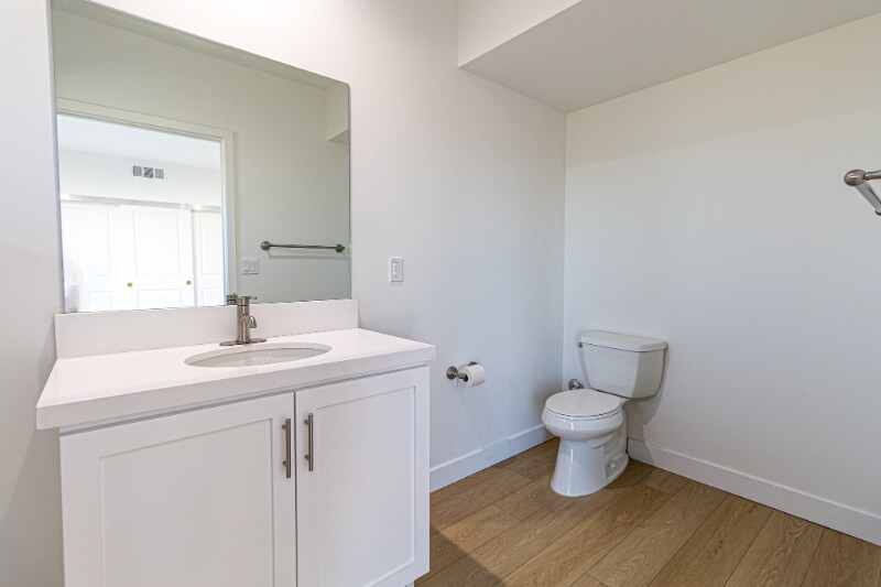 Building Photo - 3672 W Imperial Hwy