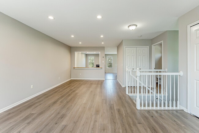 Building Photo - 2865 Barclay Wy
