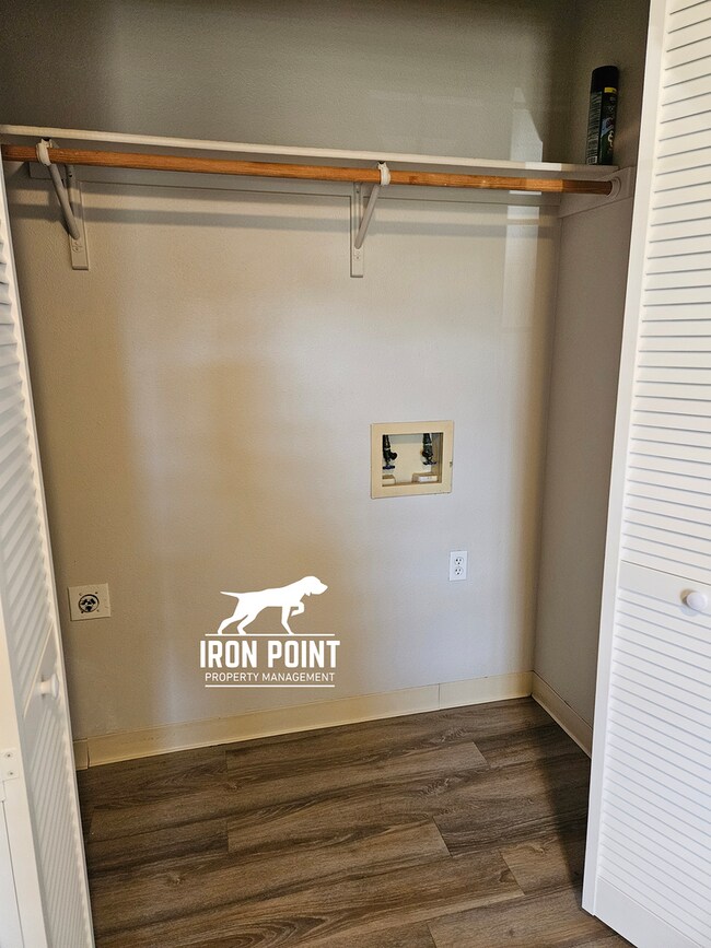 Building Photo - DAL584