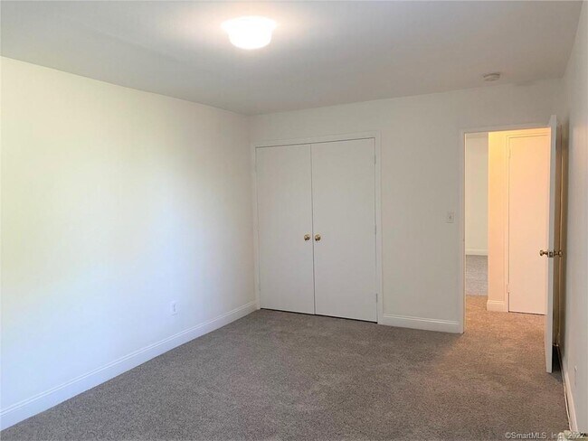 Building Photo - 46 Prospect St