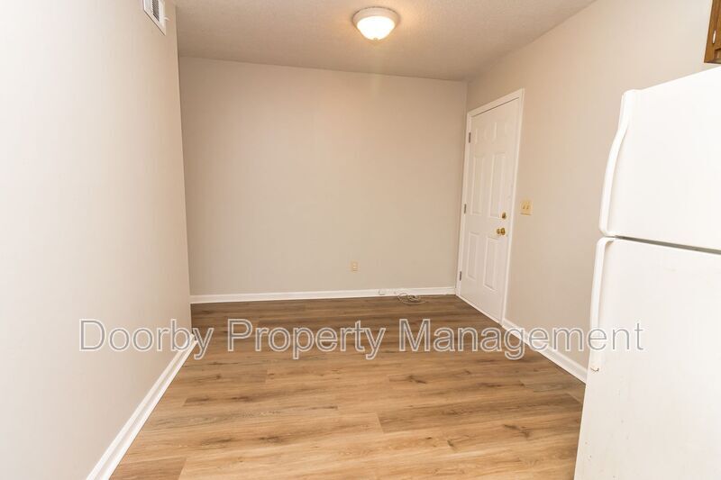 Building Photo - 93 Nicole Ln.