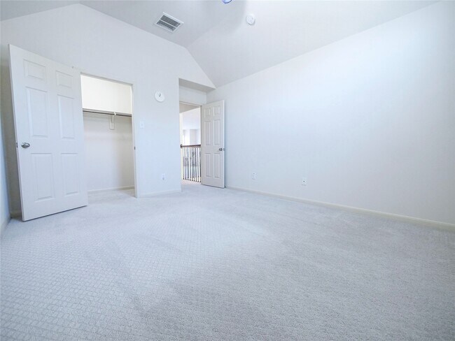 Building Photo - 3206 Balch Springs Ln