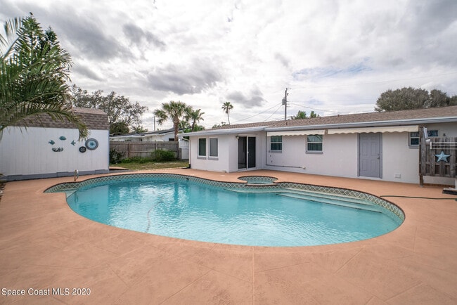 Building Photo - 2157 Barracuda Ave