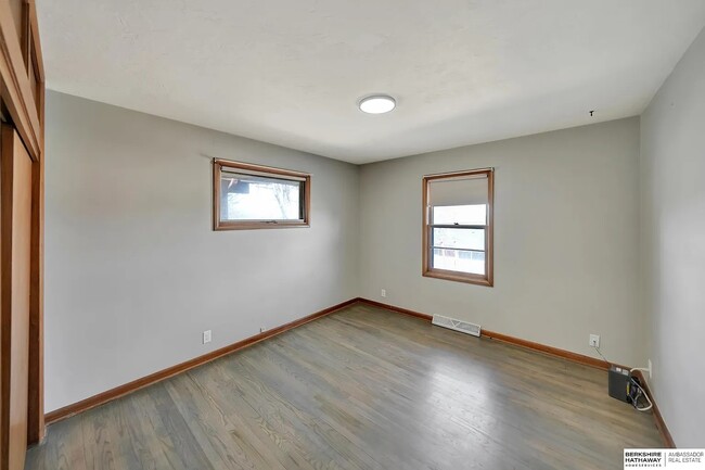 Building Photo - 4620 Van Dorn St