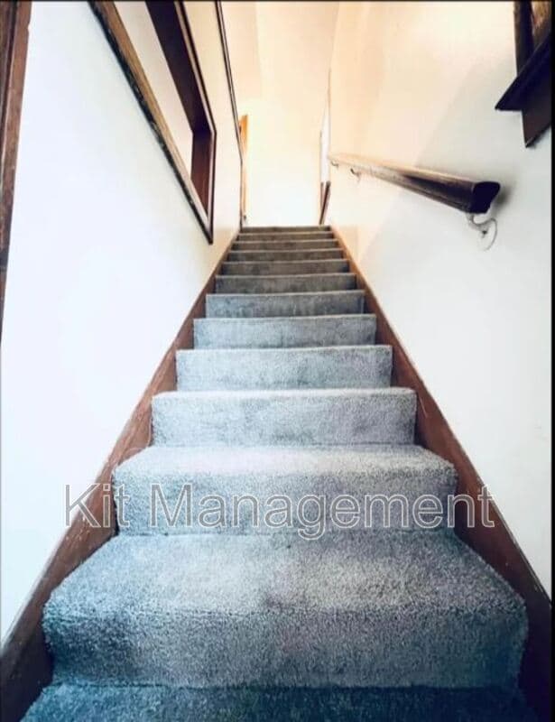 Building Photo - 619 Durango Dr