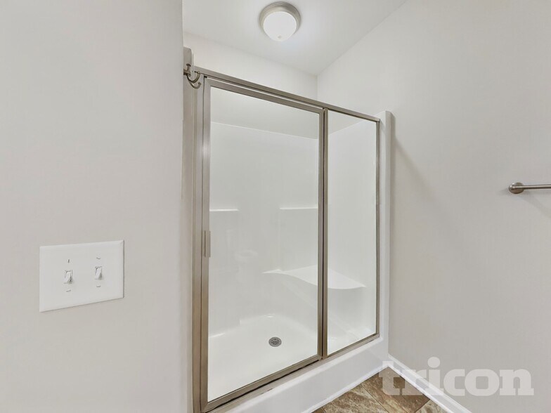 Building Photo - 185 Southern Pl