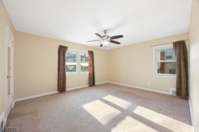 Building Photo - 298 Newark Ave