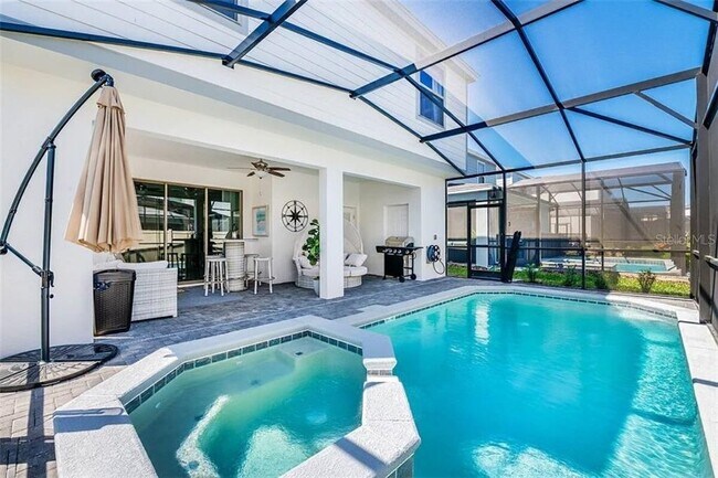 Building Photo - 2482 Dubai St