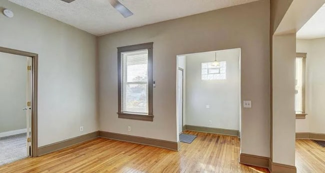 Building Photo - Must See 3 Bedroom Near Creighton!!