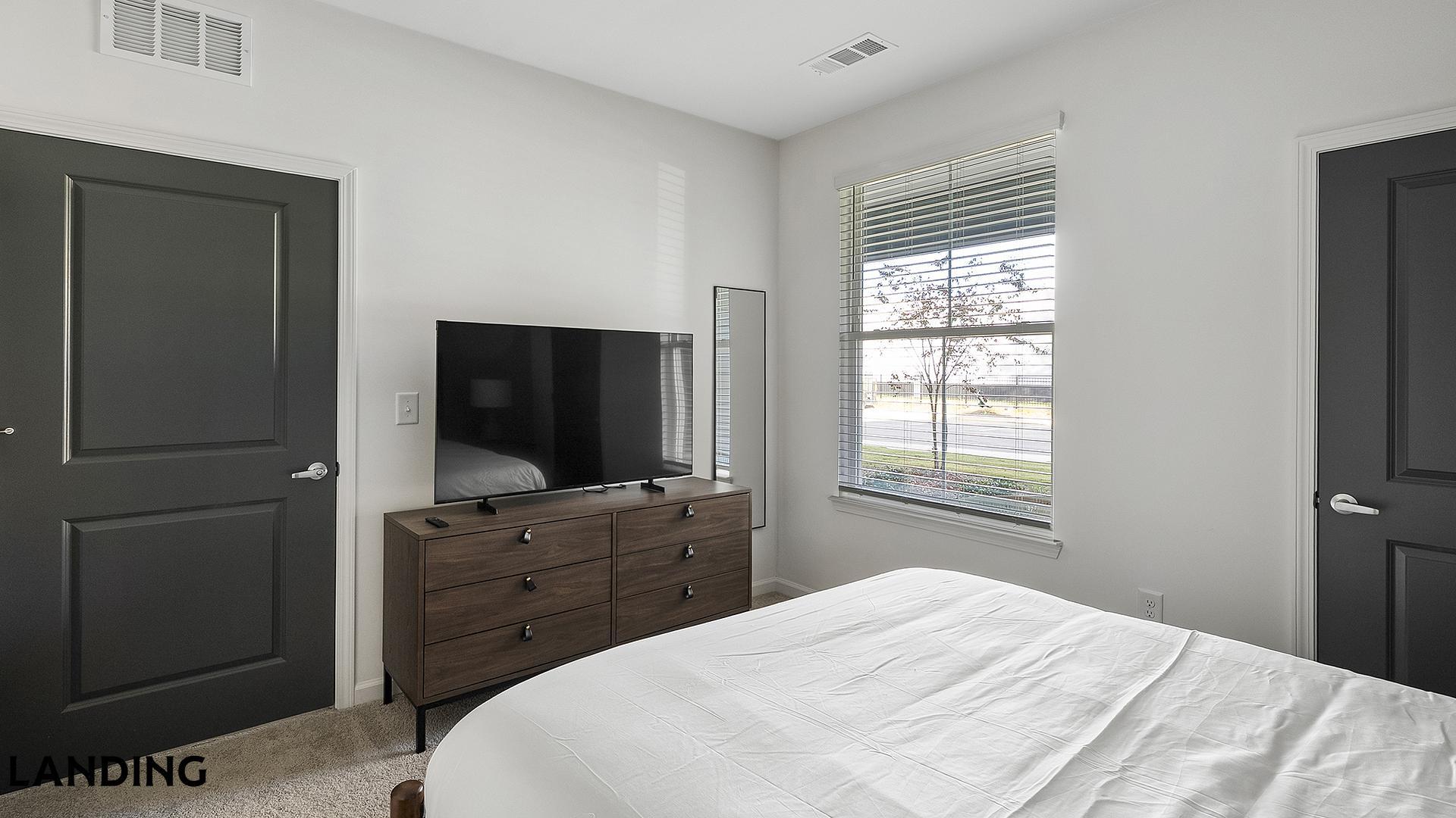 Building Photo - 2800 Milan Ct