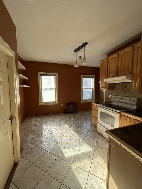 Building Photo - 5 Kensington Rd