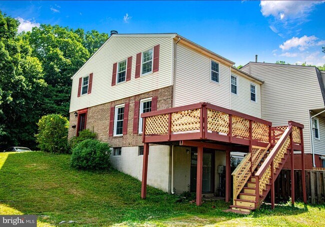 Building Photo - 15 Burnsway Ct
