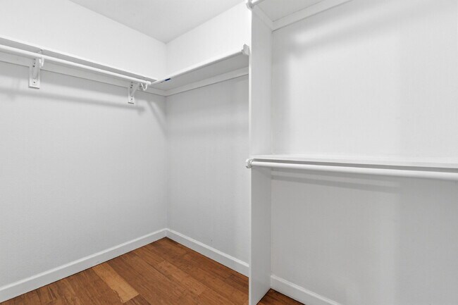 Building Photo - $3,045.95, 3 bed, 2 bath house in Denver with Fenced in Yard and In Unit Laundry!