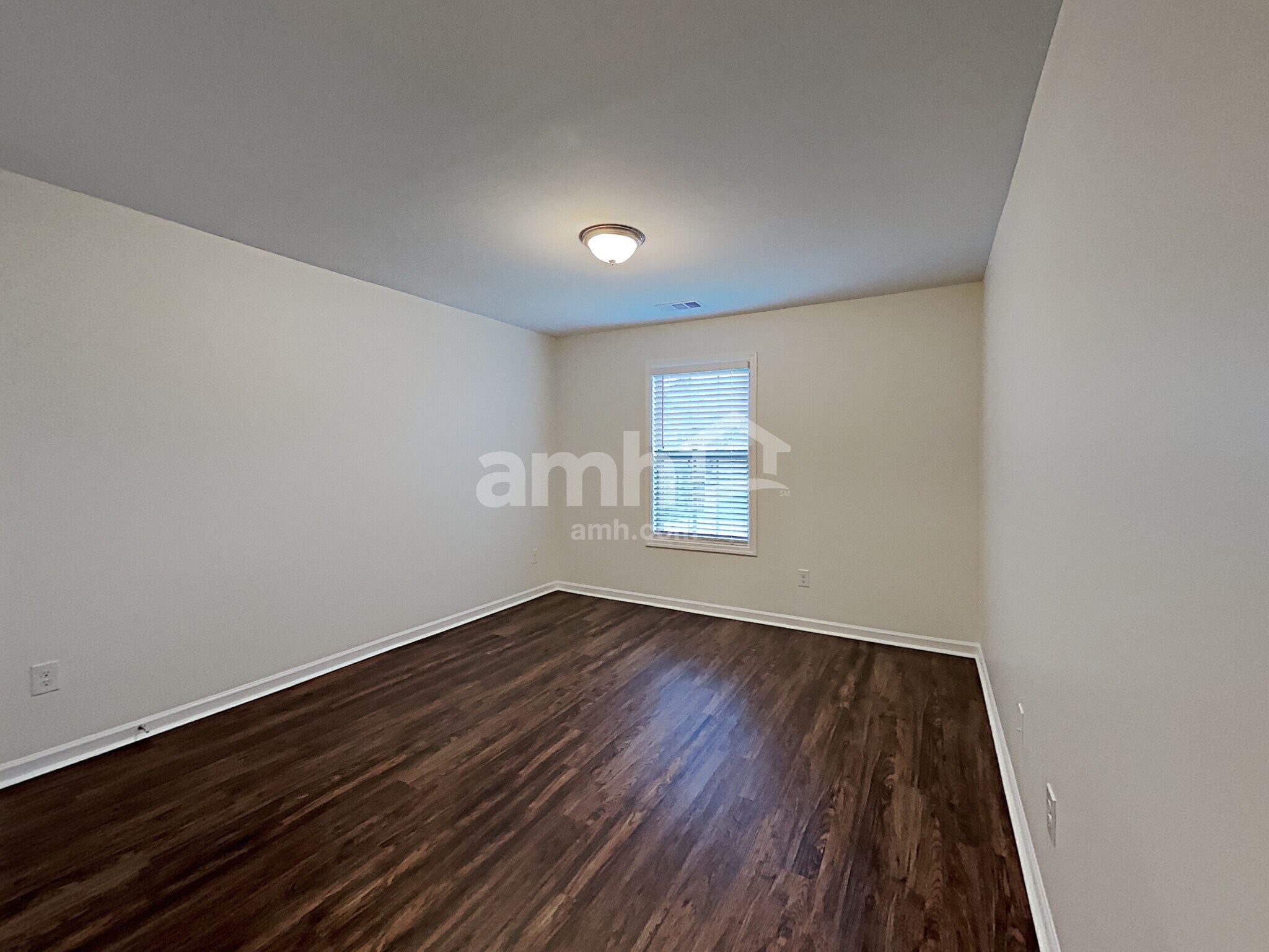 Building Photo - 213 Orchard Trail