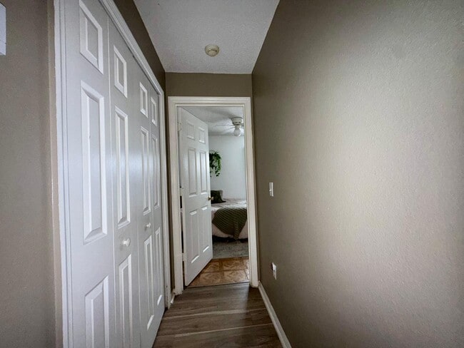 Building Photo - 6912 Long Needle Ct