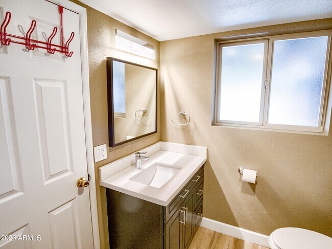 Building Photo - 2301 N 81st Pl