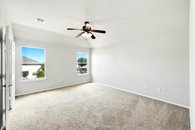 Building Photo - 13316 Marie Ln