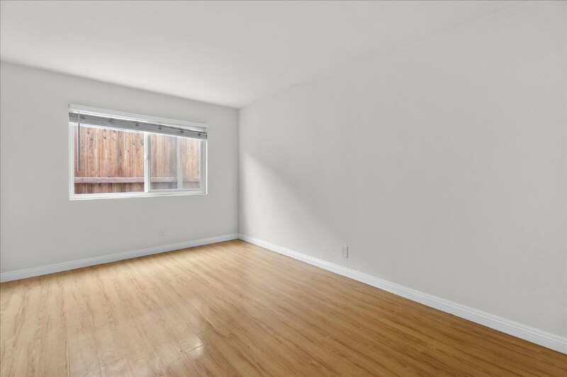 Building Photo - 116 Buccaneer St