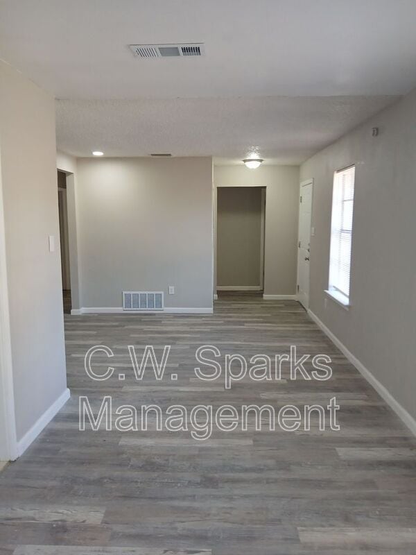 Building Photo - 7840 Mirage Valley Dr