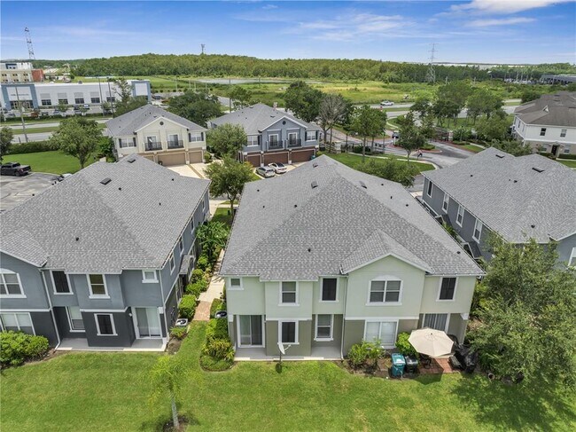 Building Photo - 6408 S Goldenrod Rd