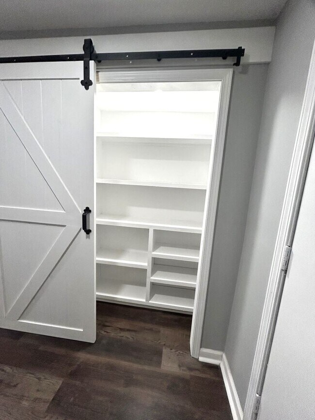 Building Photo - 2941 S 10th St