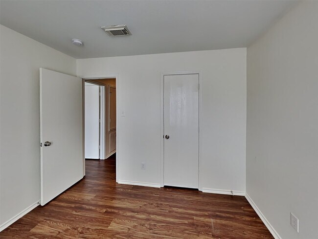 Building Photo - 20930 Baronsledge Ln