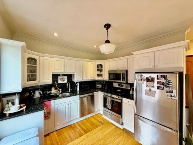 Building Photo - 13 Worcester St