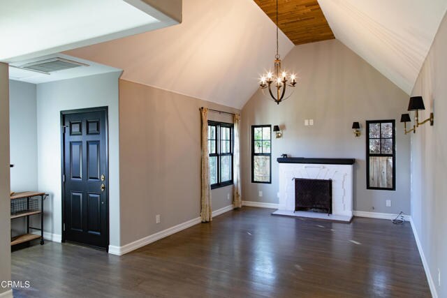 Building Photo - 55 S Catalina St