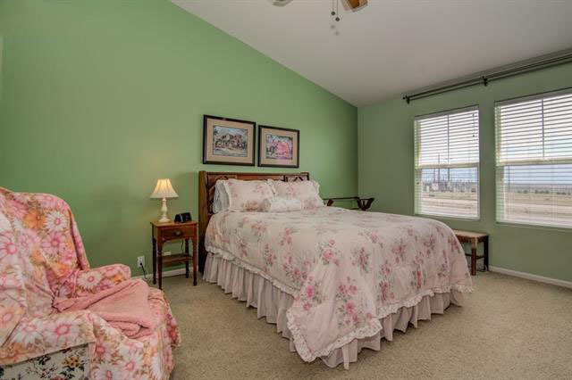 Building Photo - Lovely 2 Bedroom 2.5 Bath Townhome in Clar...