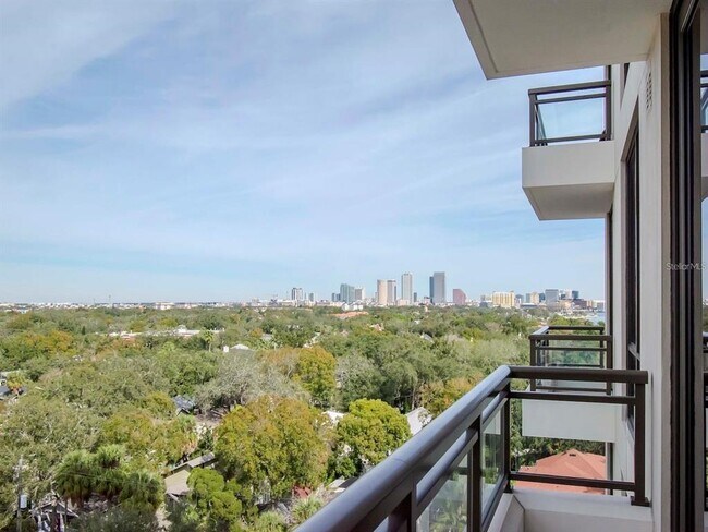 Building Photo - 2103 Bayshore Blvd