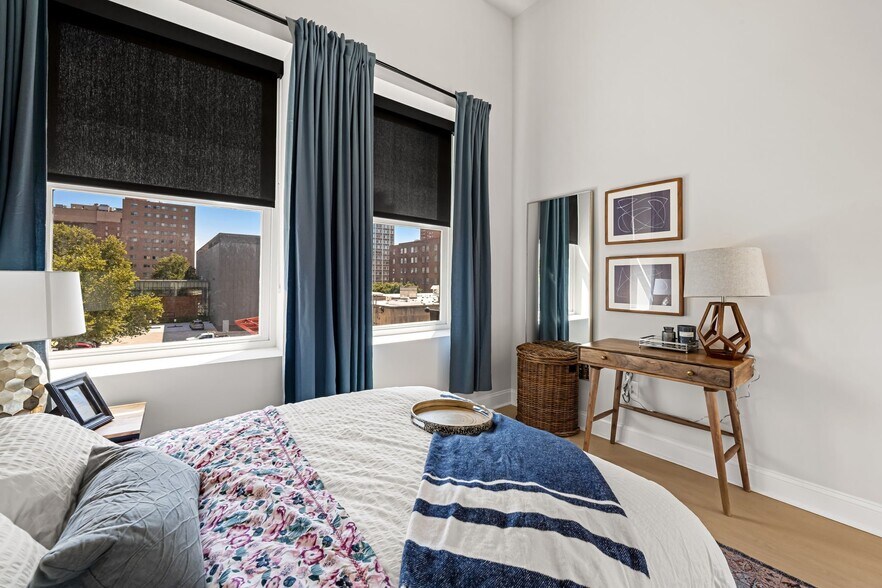 Building Photo - 600 N Howard St