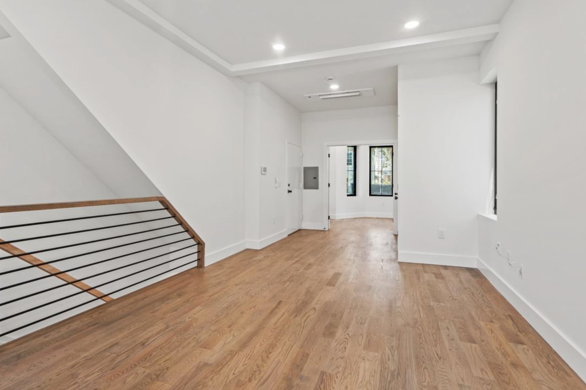 Building Photo - 41 47th St