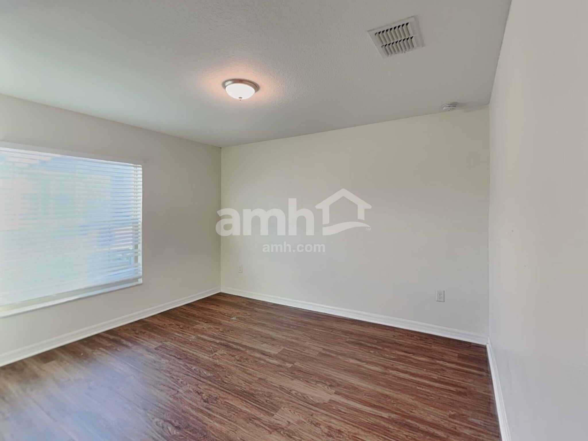 Building Photo - 10435 Carloway Hills Dr