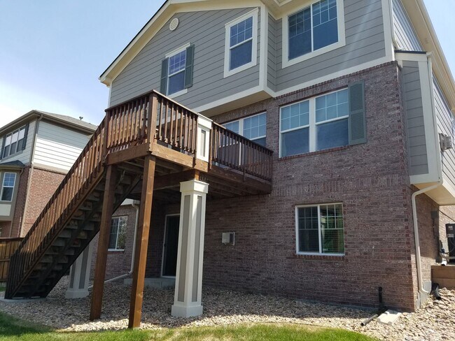 Building Photo - Tollgate Crossing 2 Story with 6 Bedrooms ...