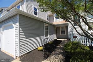 Building Photo - 681 Rose Hollow Dr