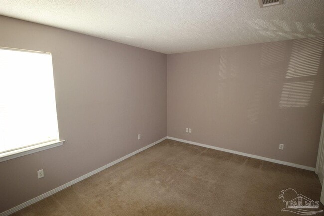 Building Photo - 672 S 72nd Ave