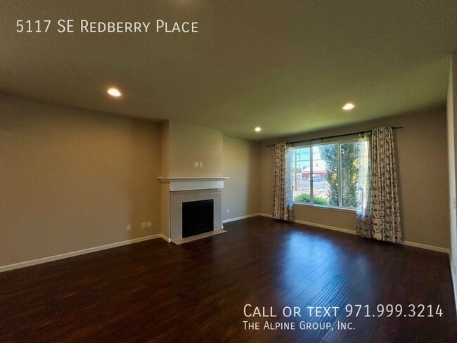 Building Photo - 5117 SE Redberry Pl