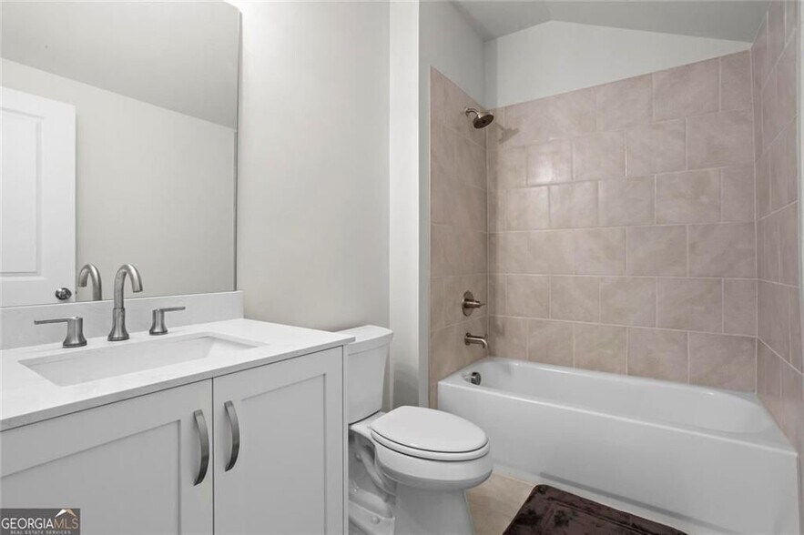 Building Photo - 491 Pearl St